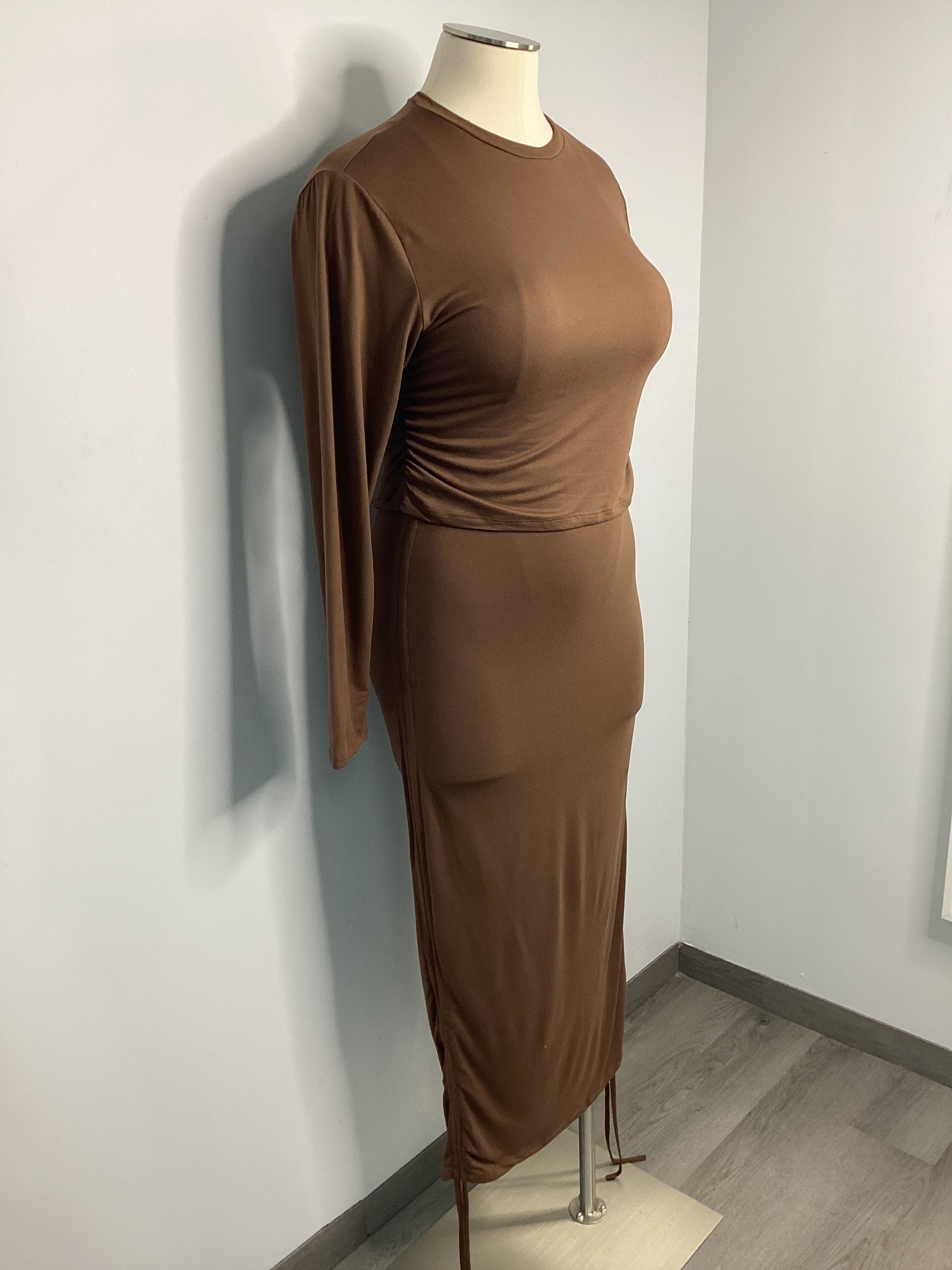 Curvy - Ruched Crop Top & Drawstring Skirt Set - Closet Space