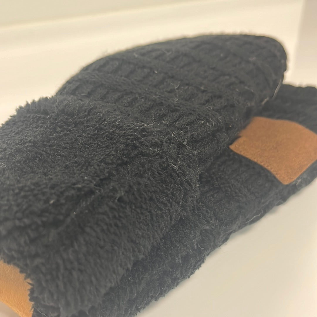 C.C. Cable Knit Fuzzy Lined Mittens - Closet Space