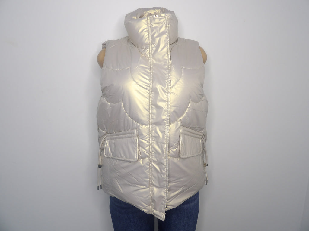 Shinny Puffer Vest - Closet Space