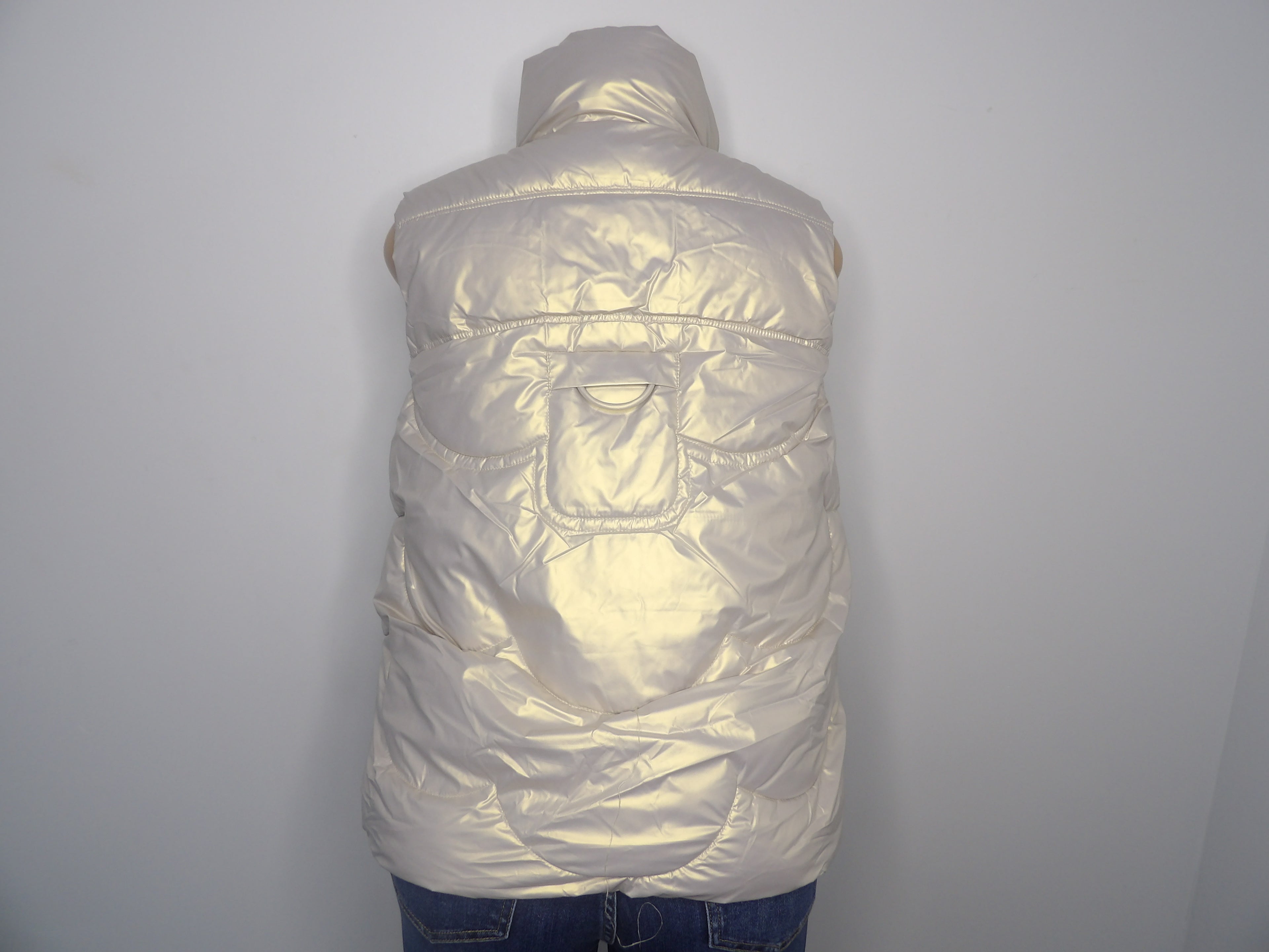 Shinny Puffer Vest - Closet Space