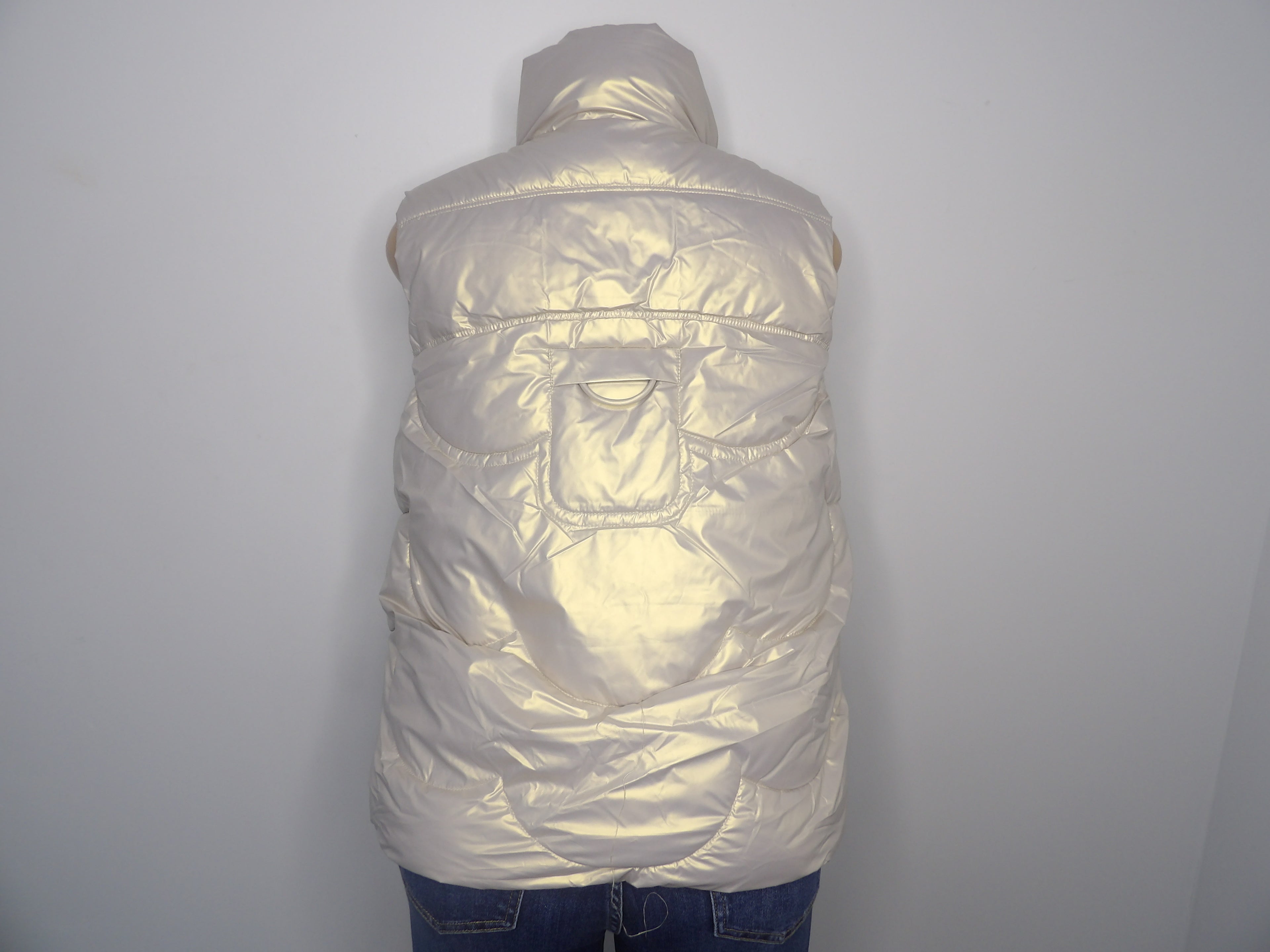 Shinny Puffer Vest - Closet Space