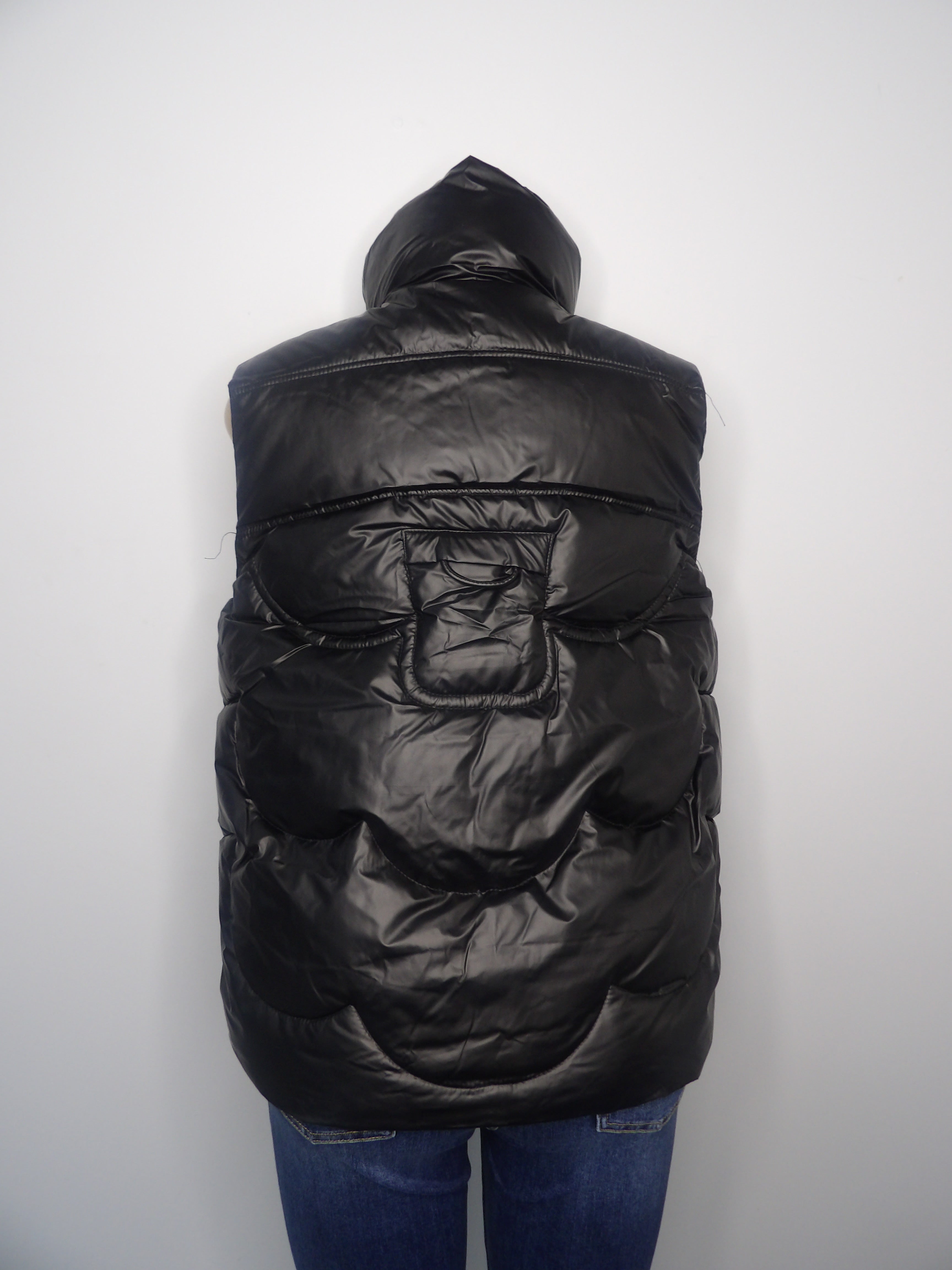Shinny Puffer Vest - Closet Space