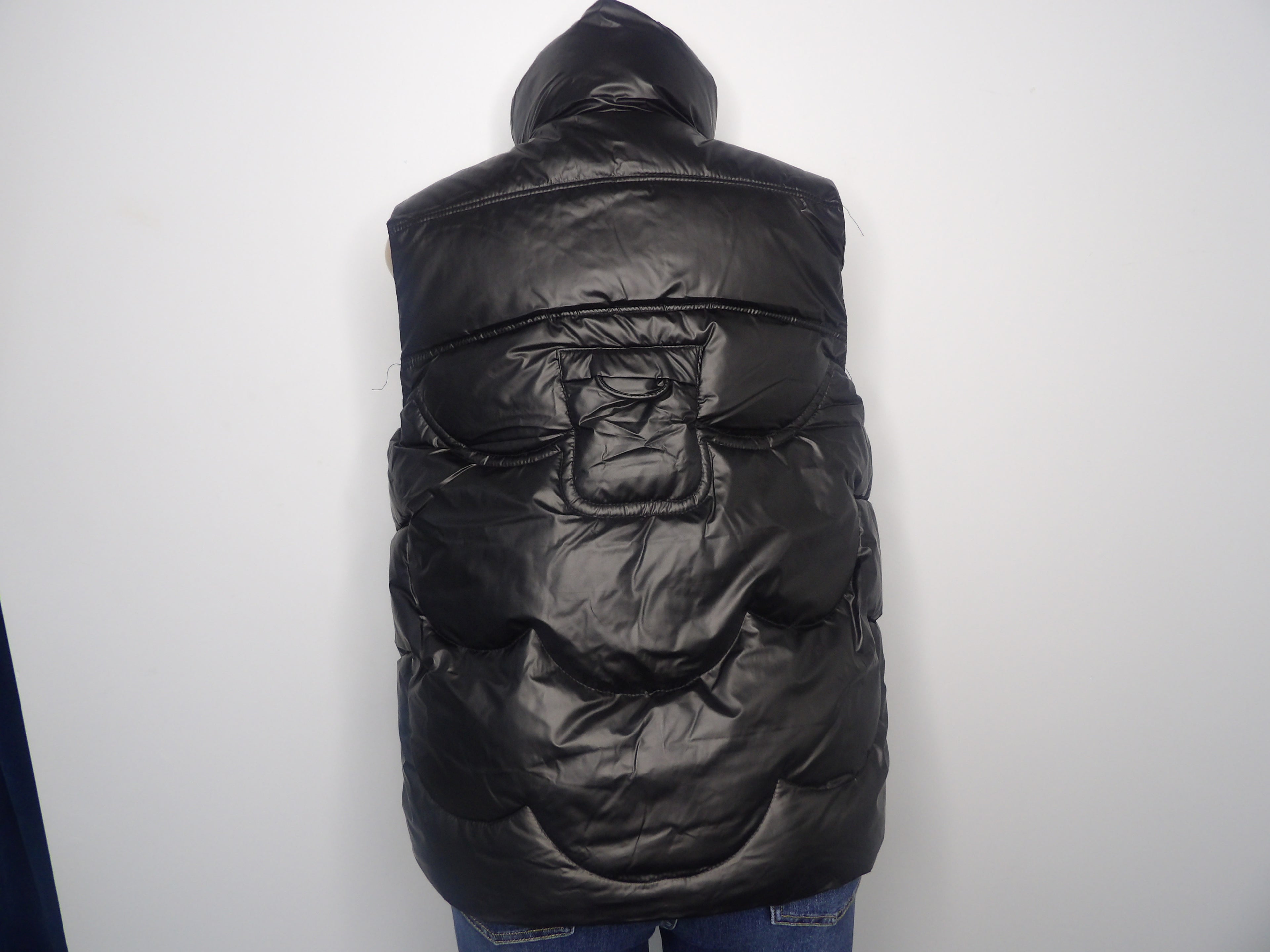 Shinny Puffer Vest - Closet Space