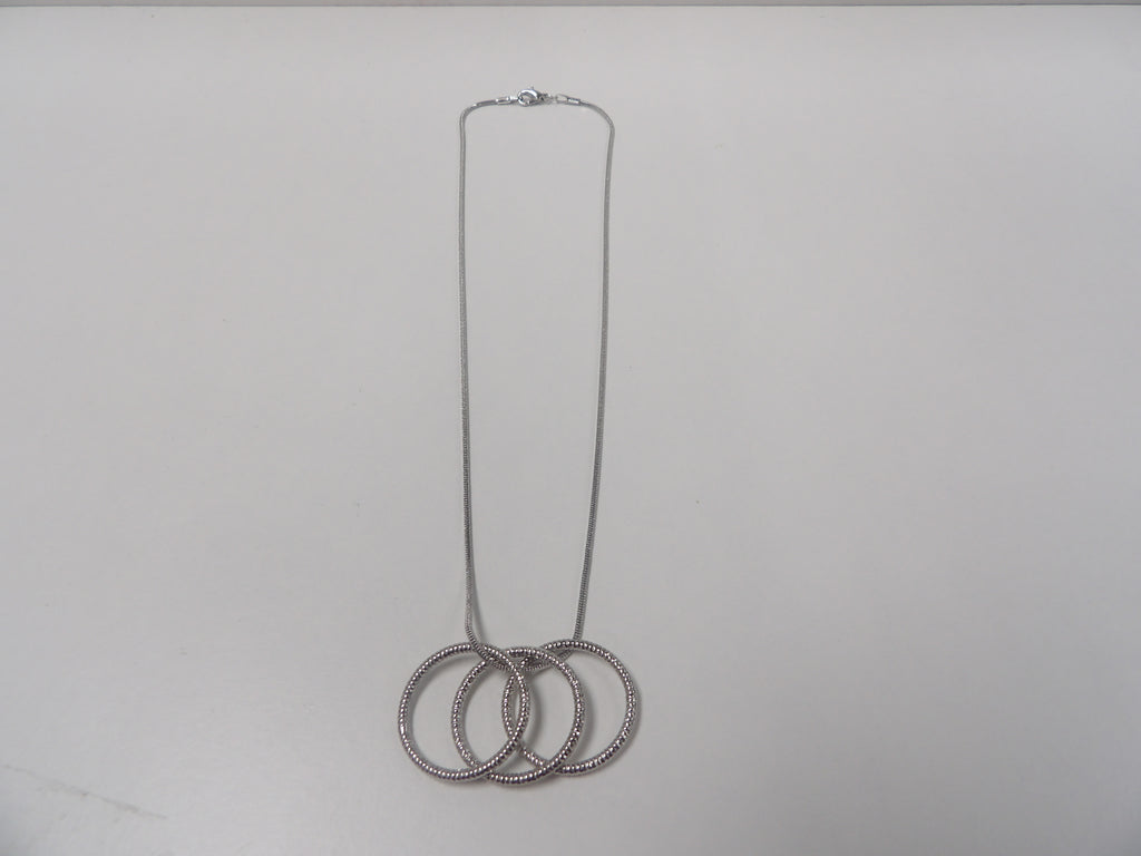 Three-Ring Necklace - Closet Space