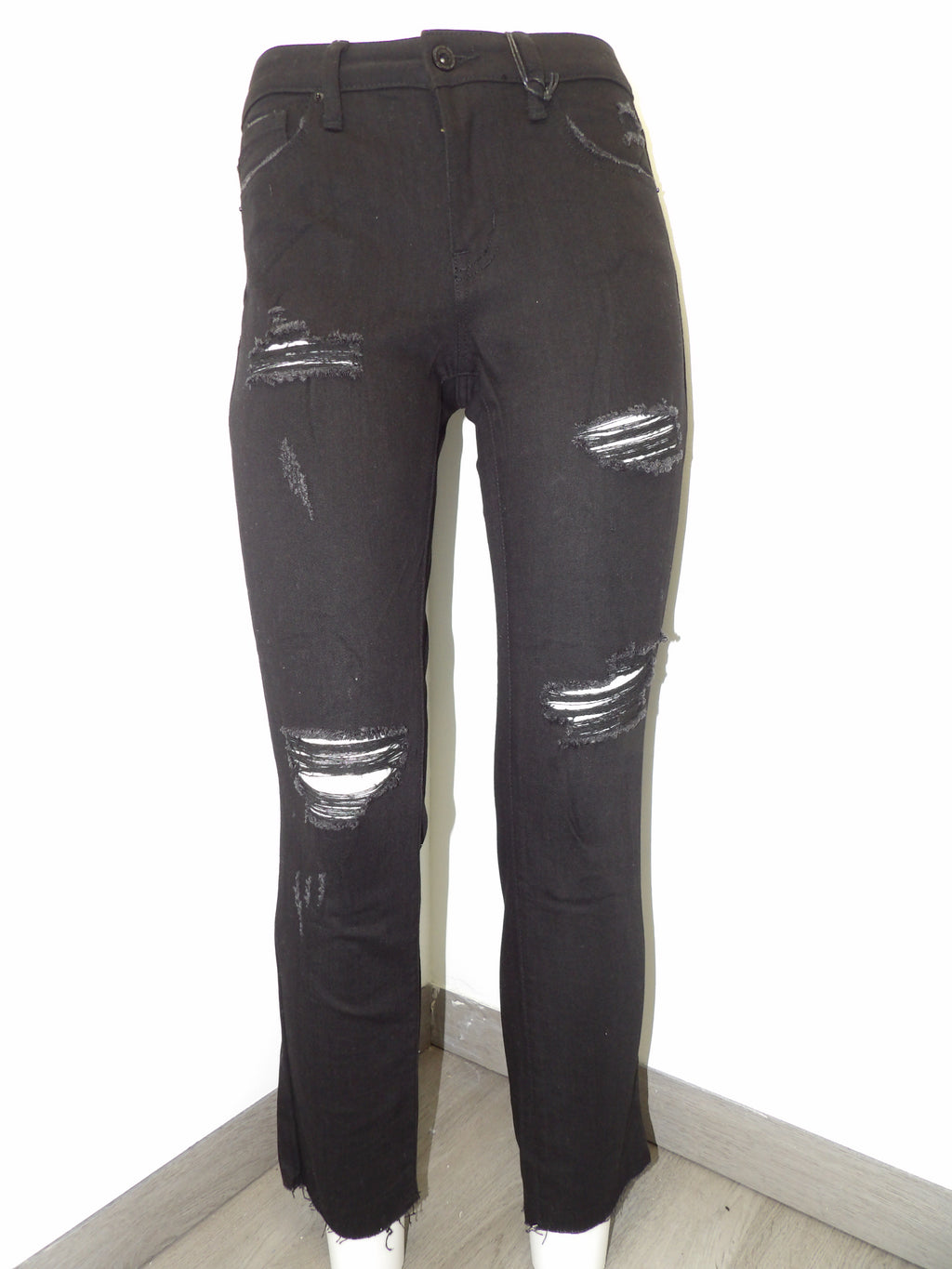 Capri Ripped Skinny Jeans