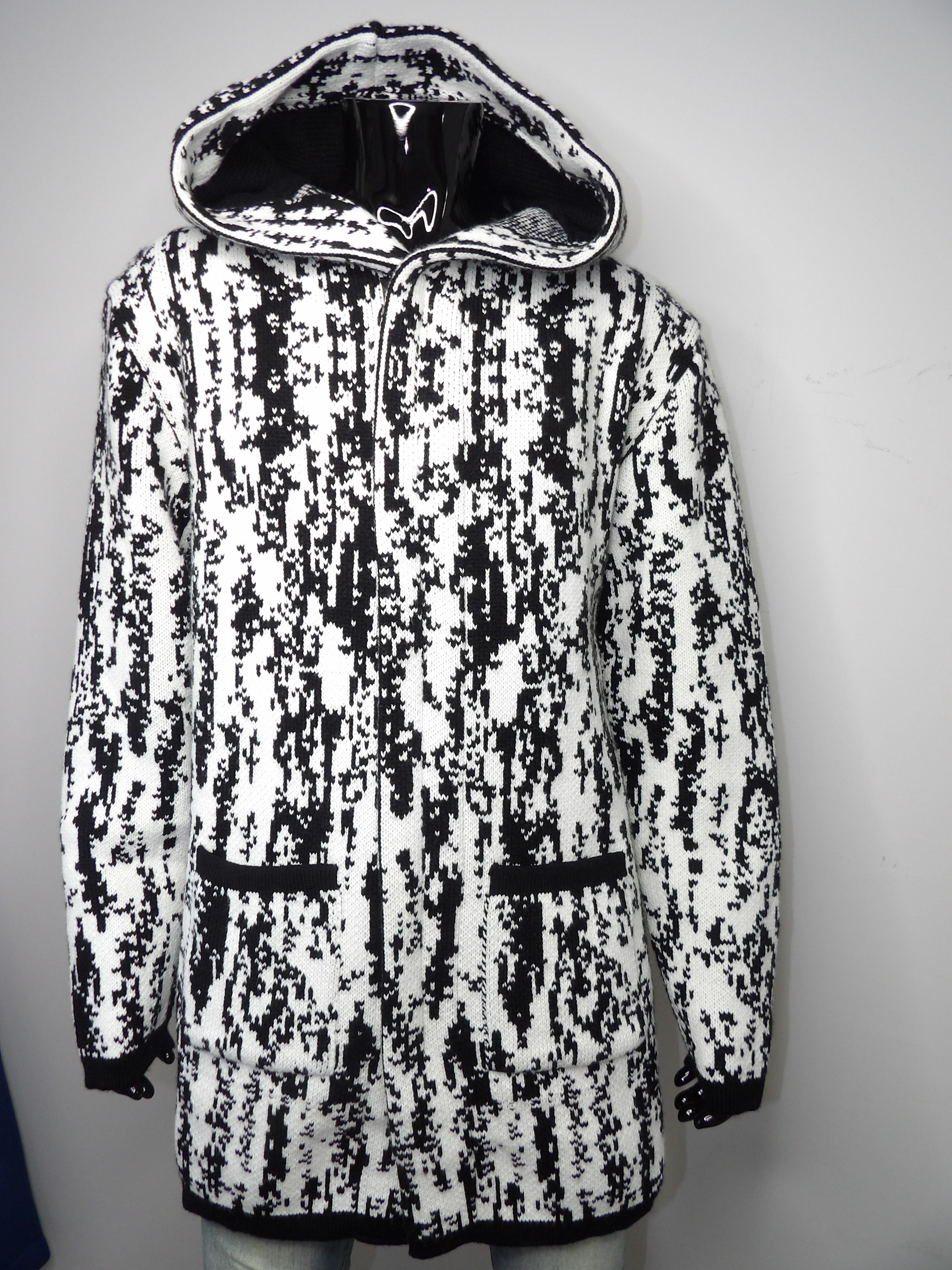 3/4 Length Zipper Front Hooded Don Sweater