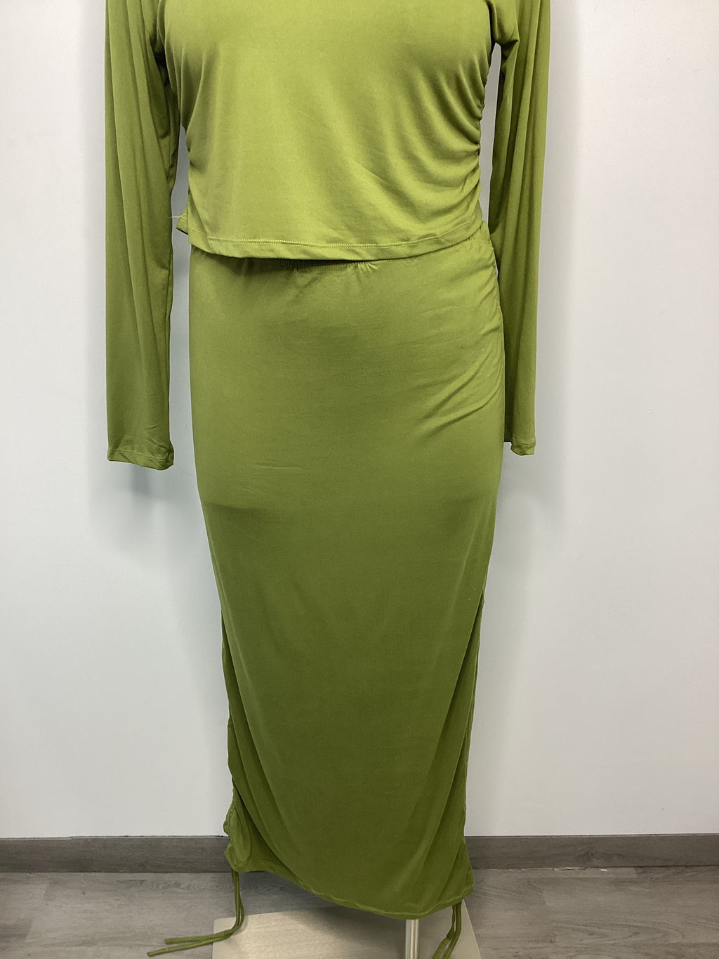 Curvy - Ruched Crop Top & Drawstring Skirt Set - Closet Space