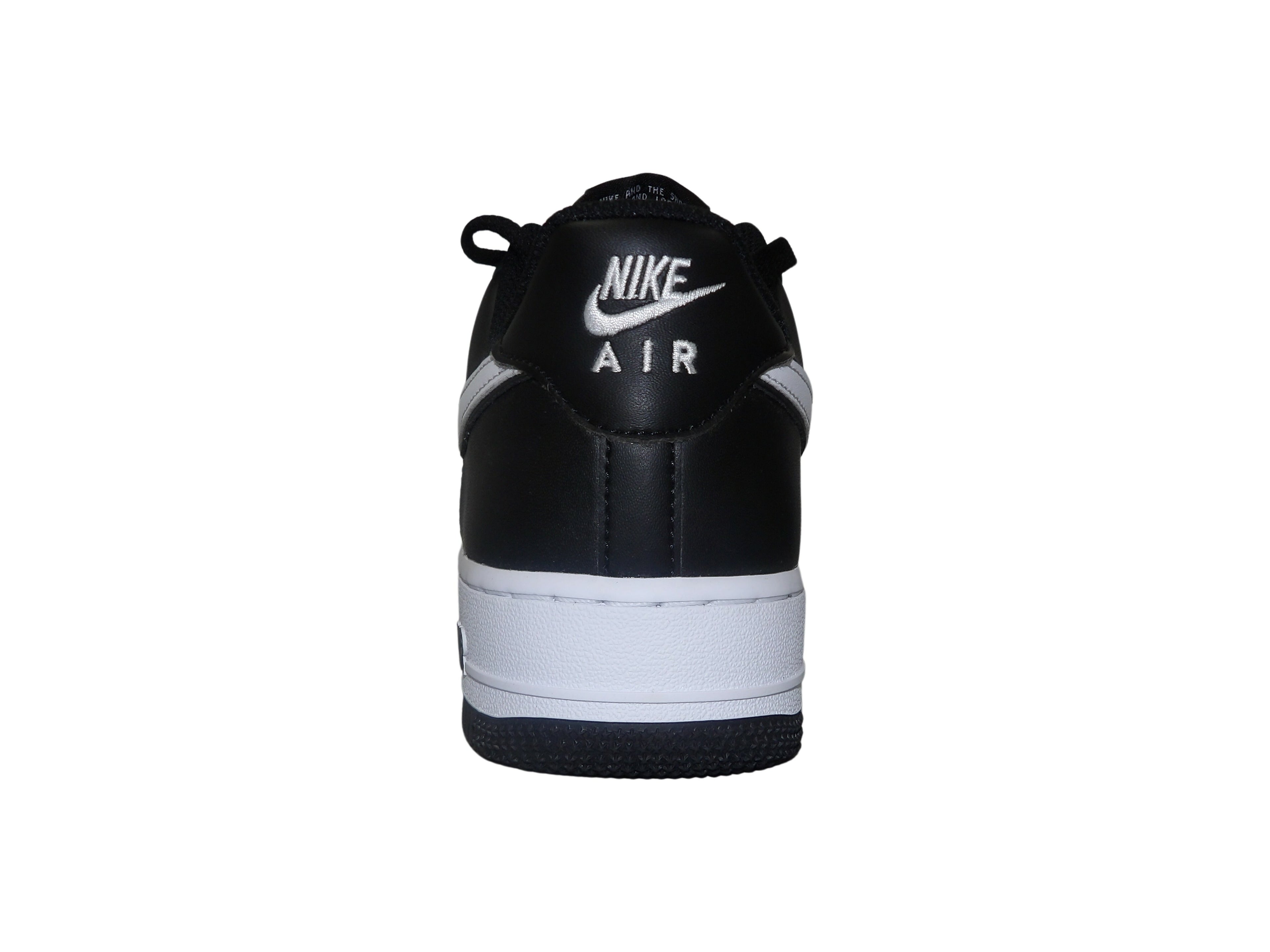 Nike Air Force 1 '07