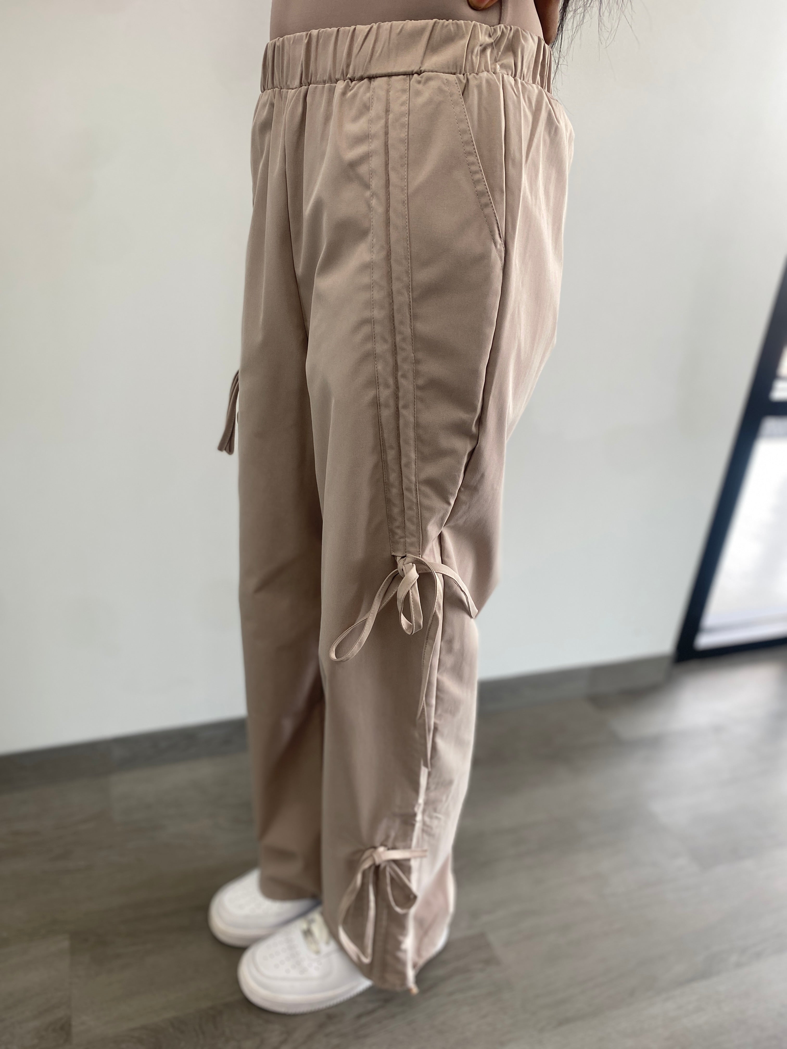 Bow-Accent Utility Parachute Pant
