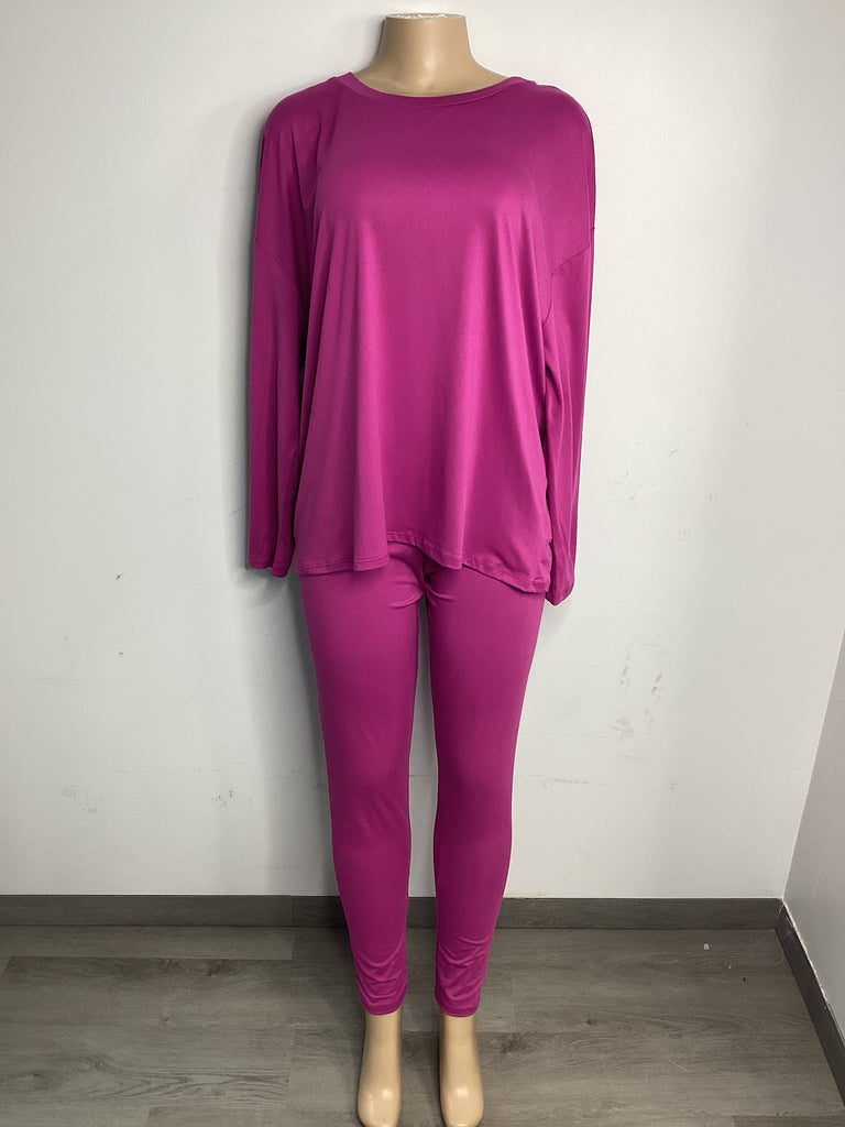 Curvy - Solid Long Sleeve Top & Legging Set - Closet Space