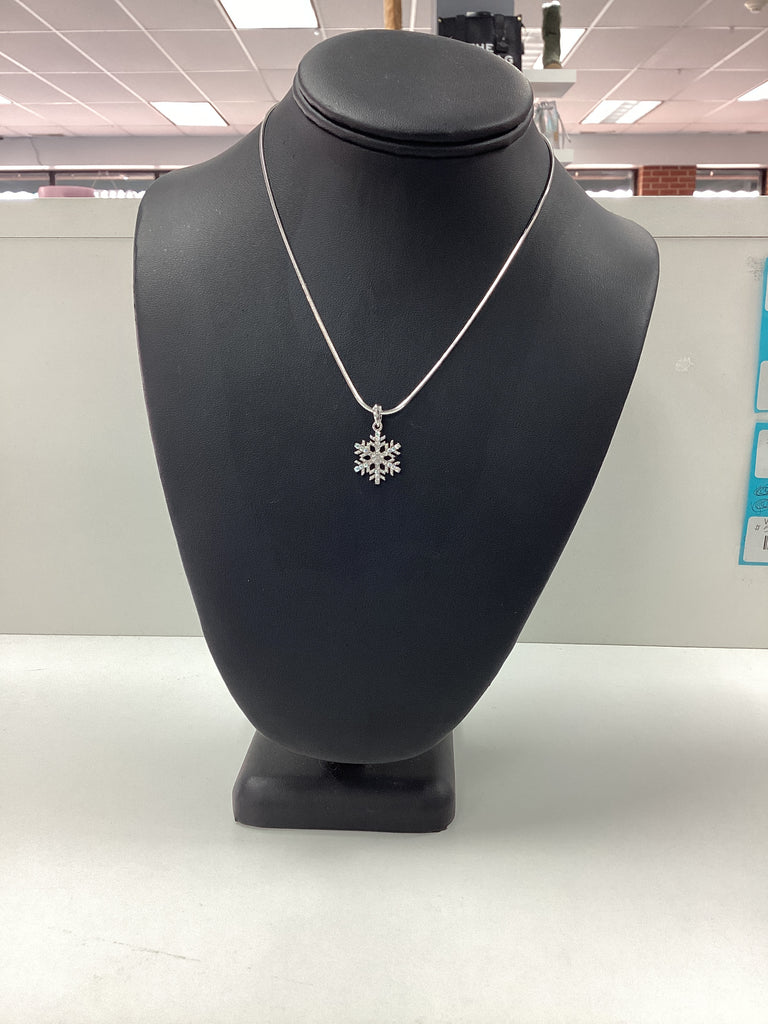 Rhinestone Snowflake Necklace - Closet Space