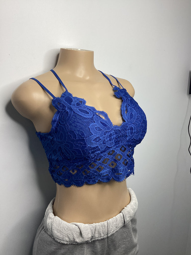 Curvy - Scalloped Lace Cami Bralette - Closet Space