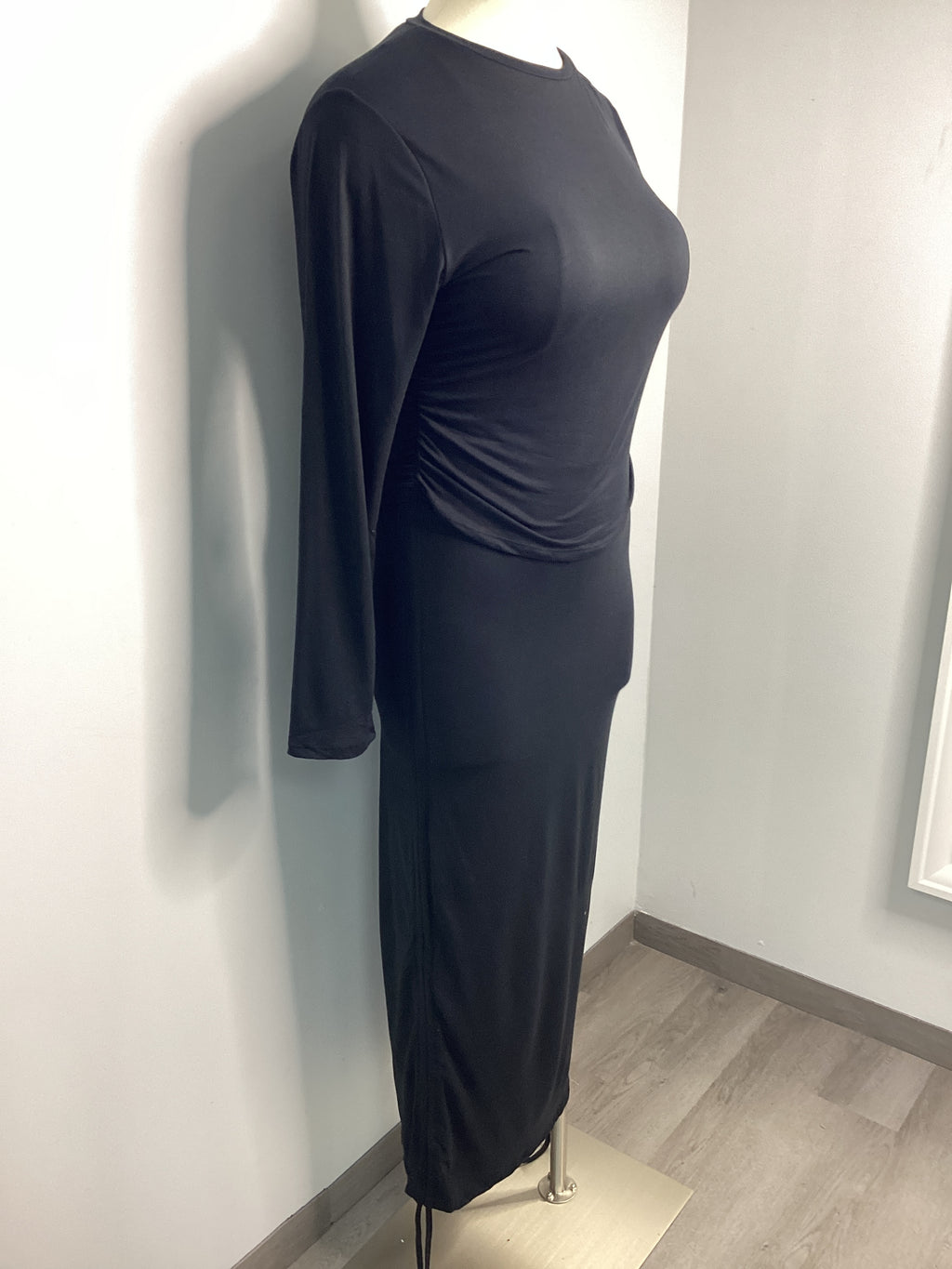 Curvy - Ruched Crop Top & Drawstring Skirt Set - Closet Space