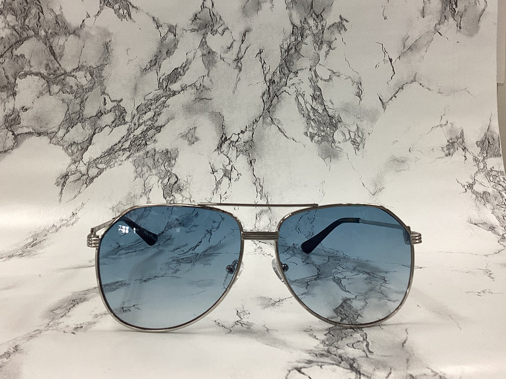 Two-Tone Aviator Sunglasses - Closet Space