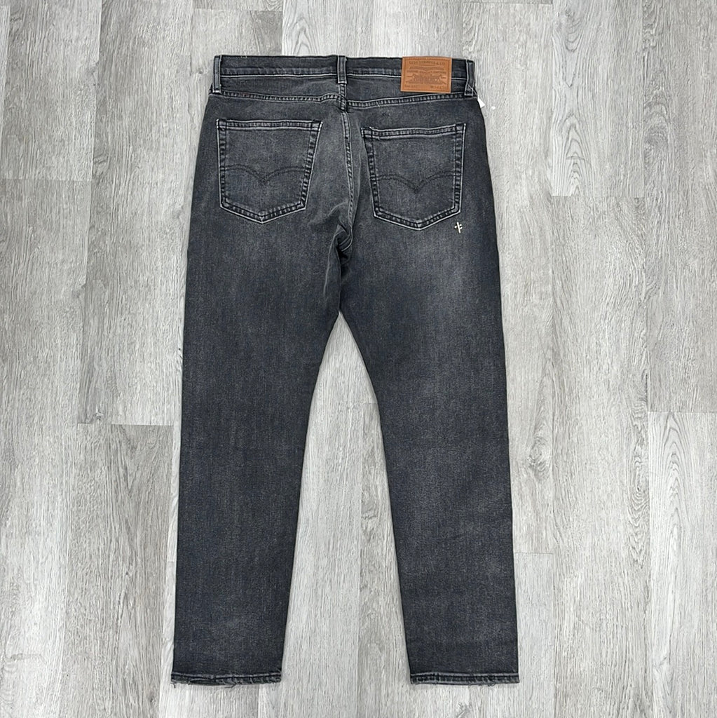 LEVI'S 512 Slim Taper - Closet Space