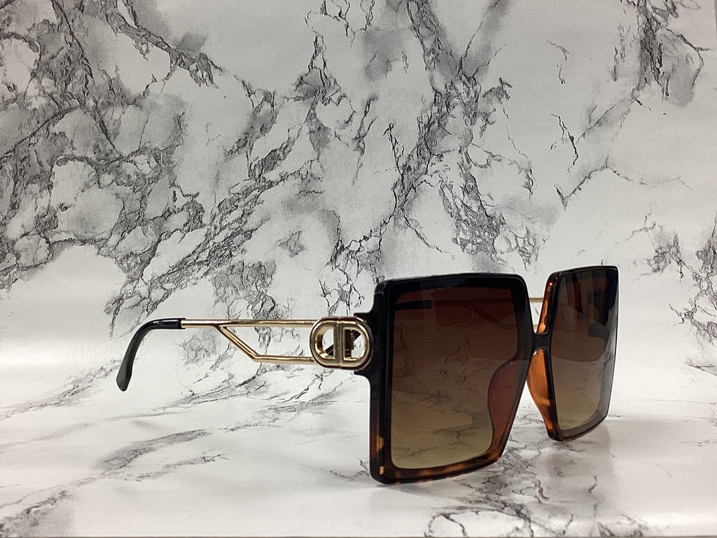 Walking With Class Sunglasses - Closet Space