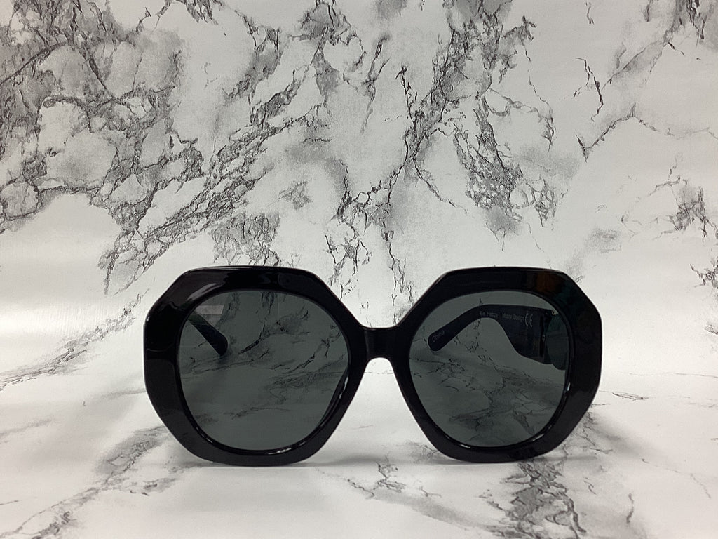 Oversized Versace Inspired Sunglasses - Closet Space