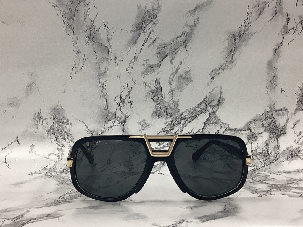 Middle Metal Accented Aviator Sunglasses - Closet Space