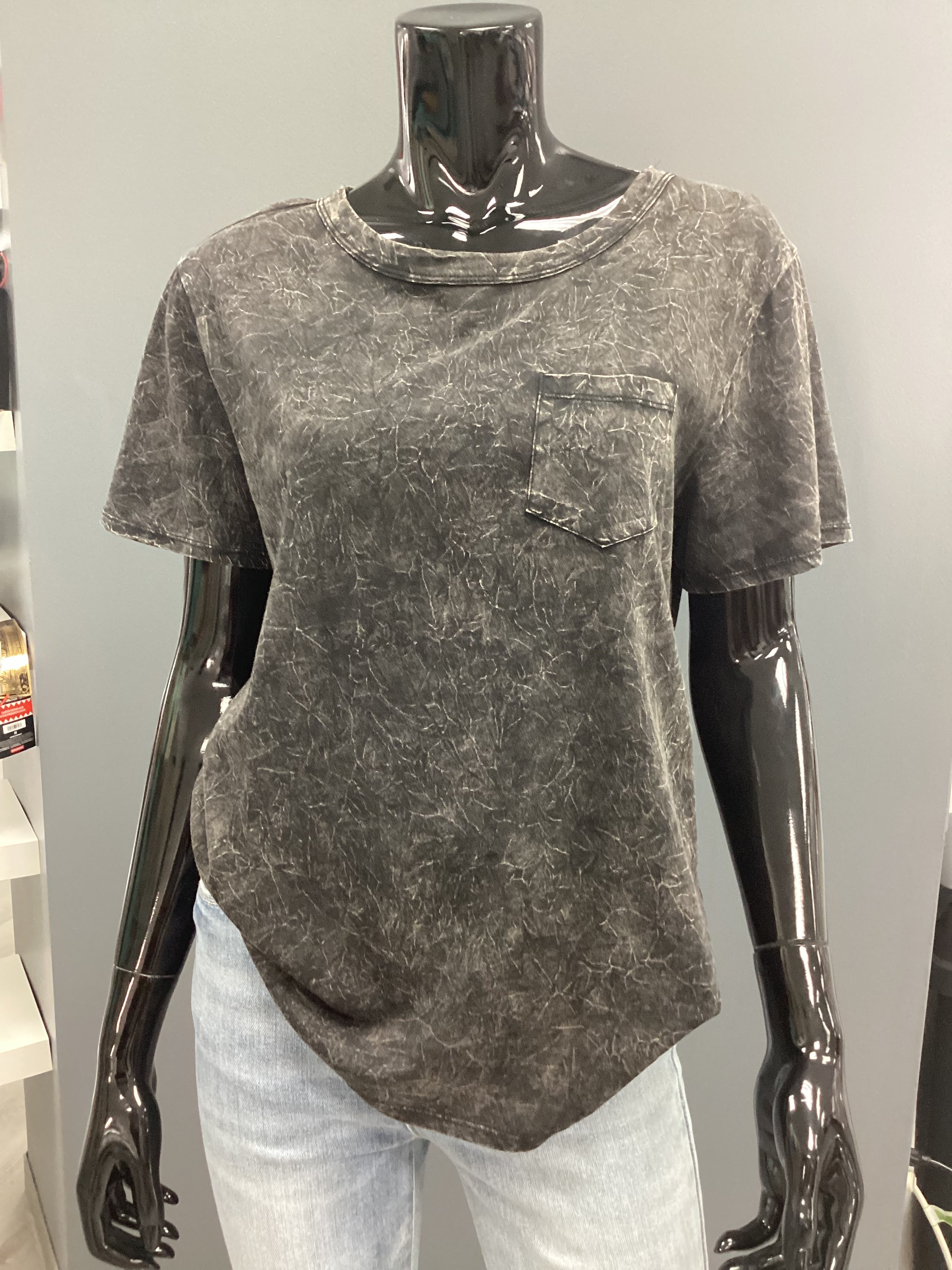 Oversized Pocket Tee - Closet Space