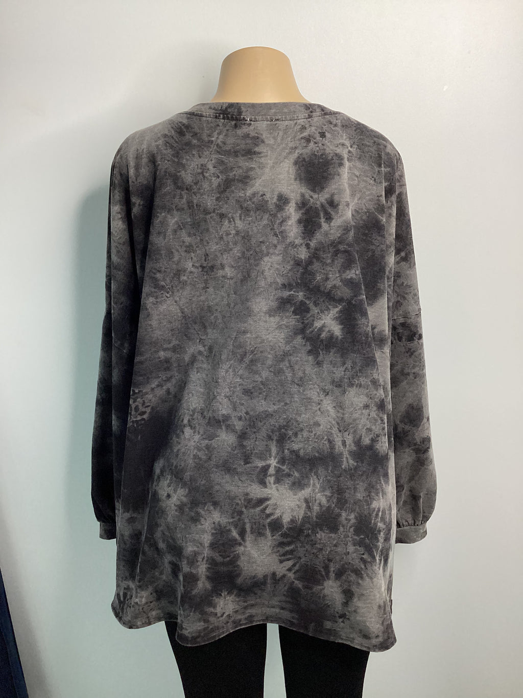 Curvy - Smiley Long Sleeve Top - Closet Space