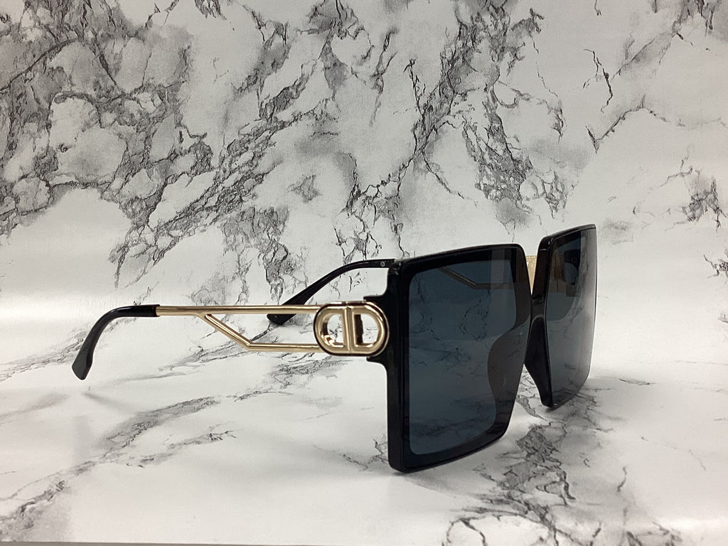 Walking With Class Sunglasses - Closet Space