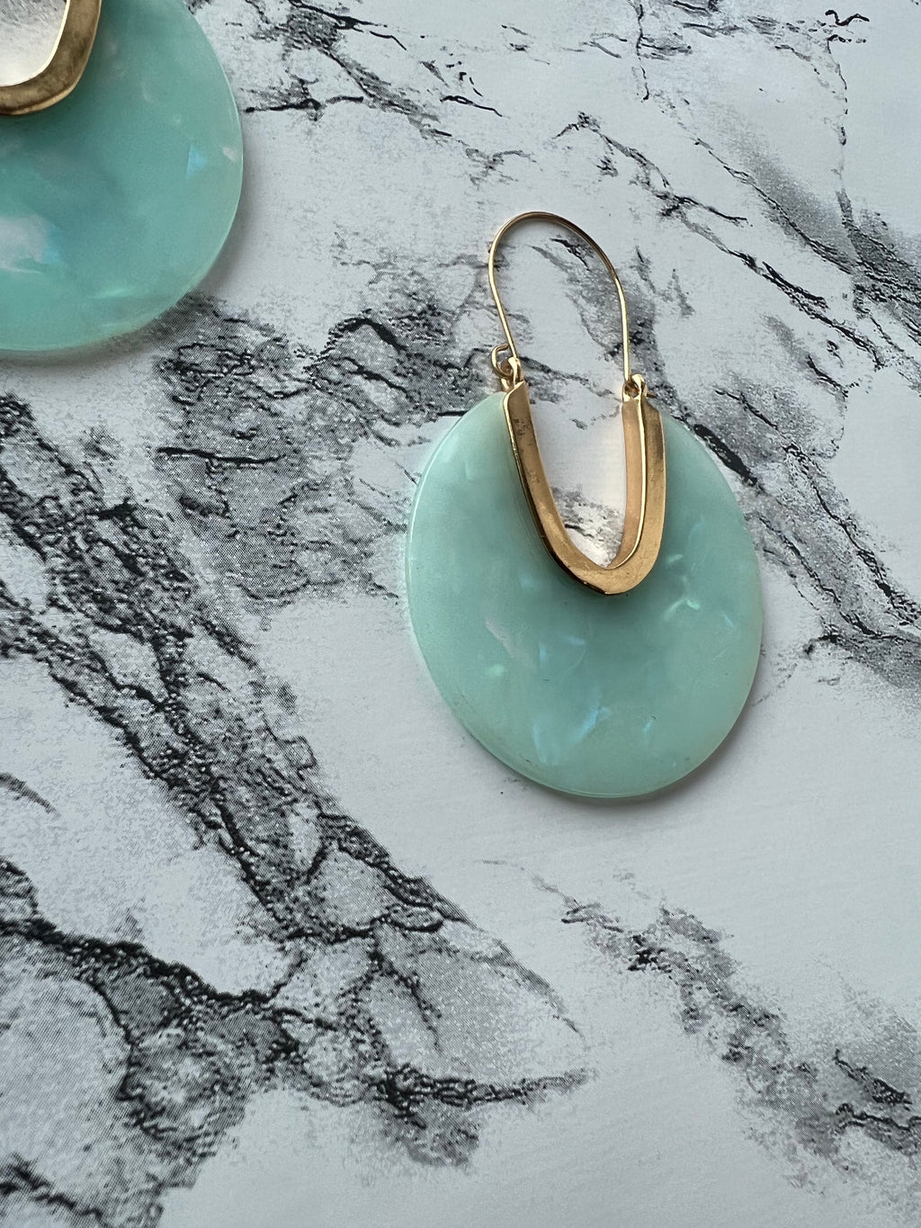 Round Resin Earrings - Closet Space