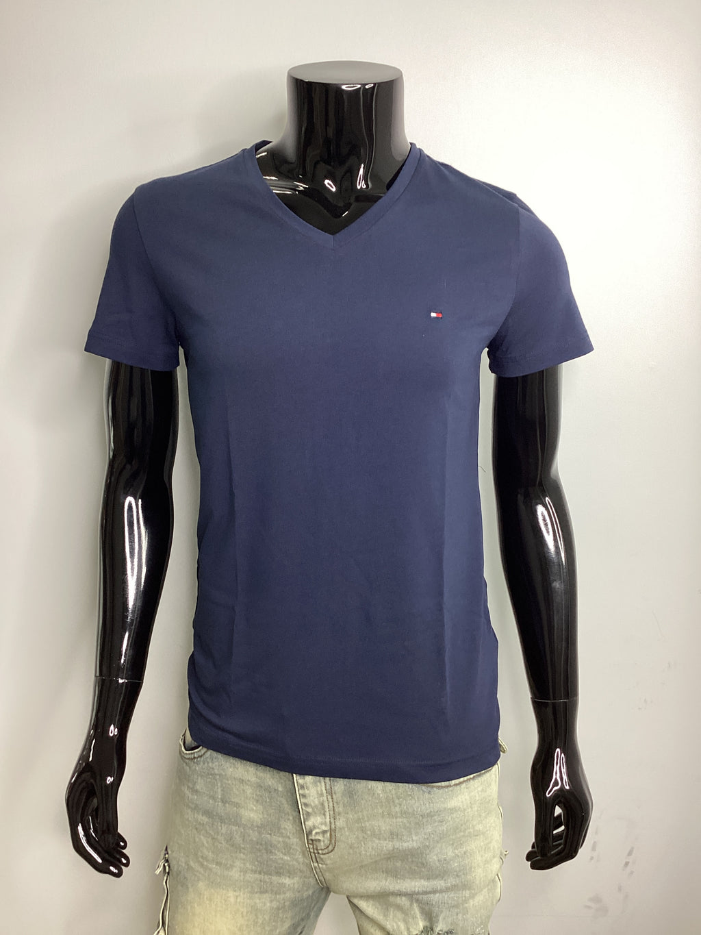 TOMMY HILFIGER V-Neck T-Shirt - Closet Space