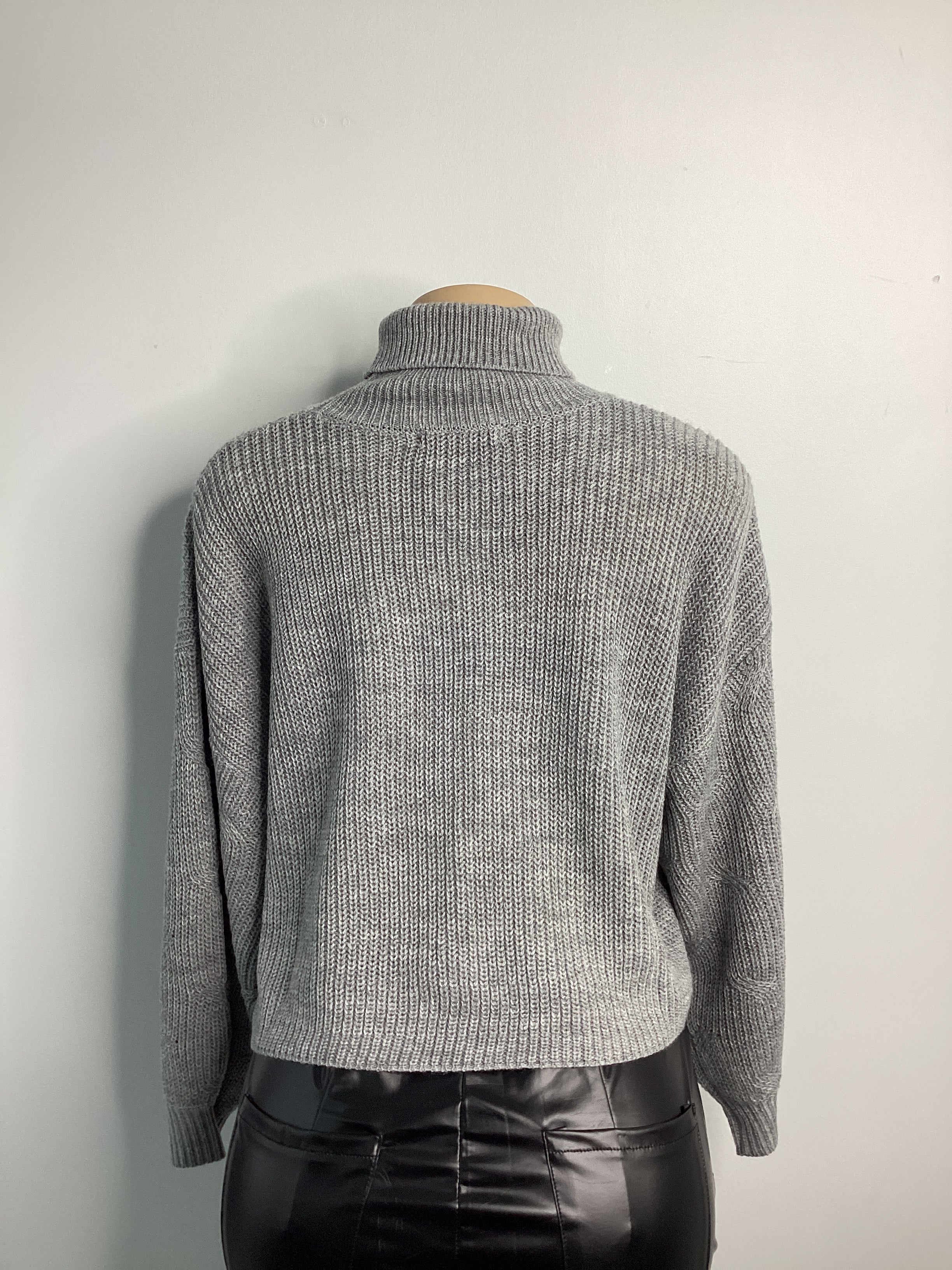 Ribbed Soft Knit Turtleneck Sweater - Closet Space