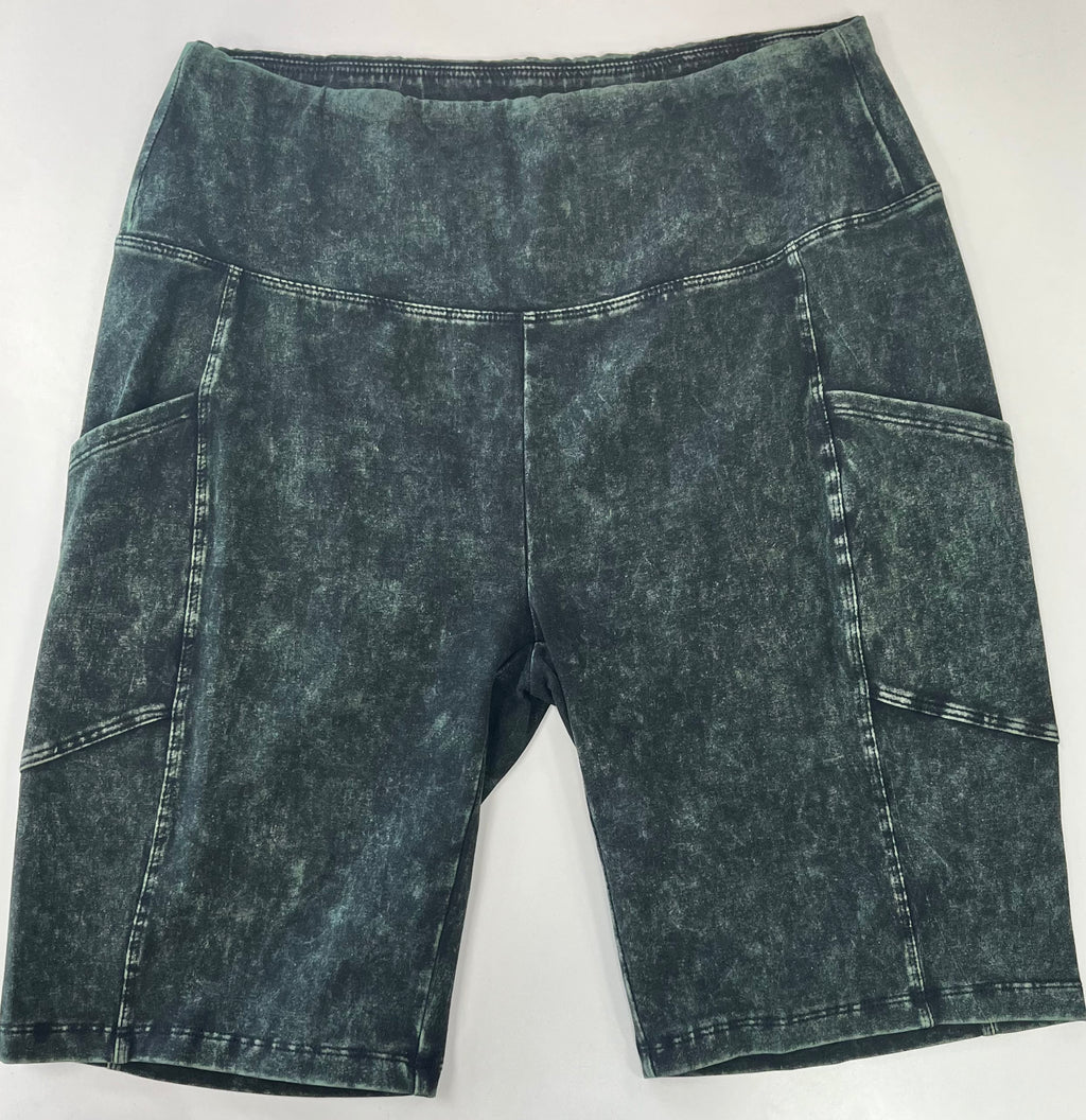 Curvy - Waistband Pocket Biker Shorts - Closet Space