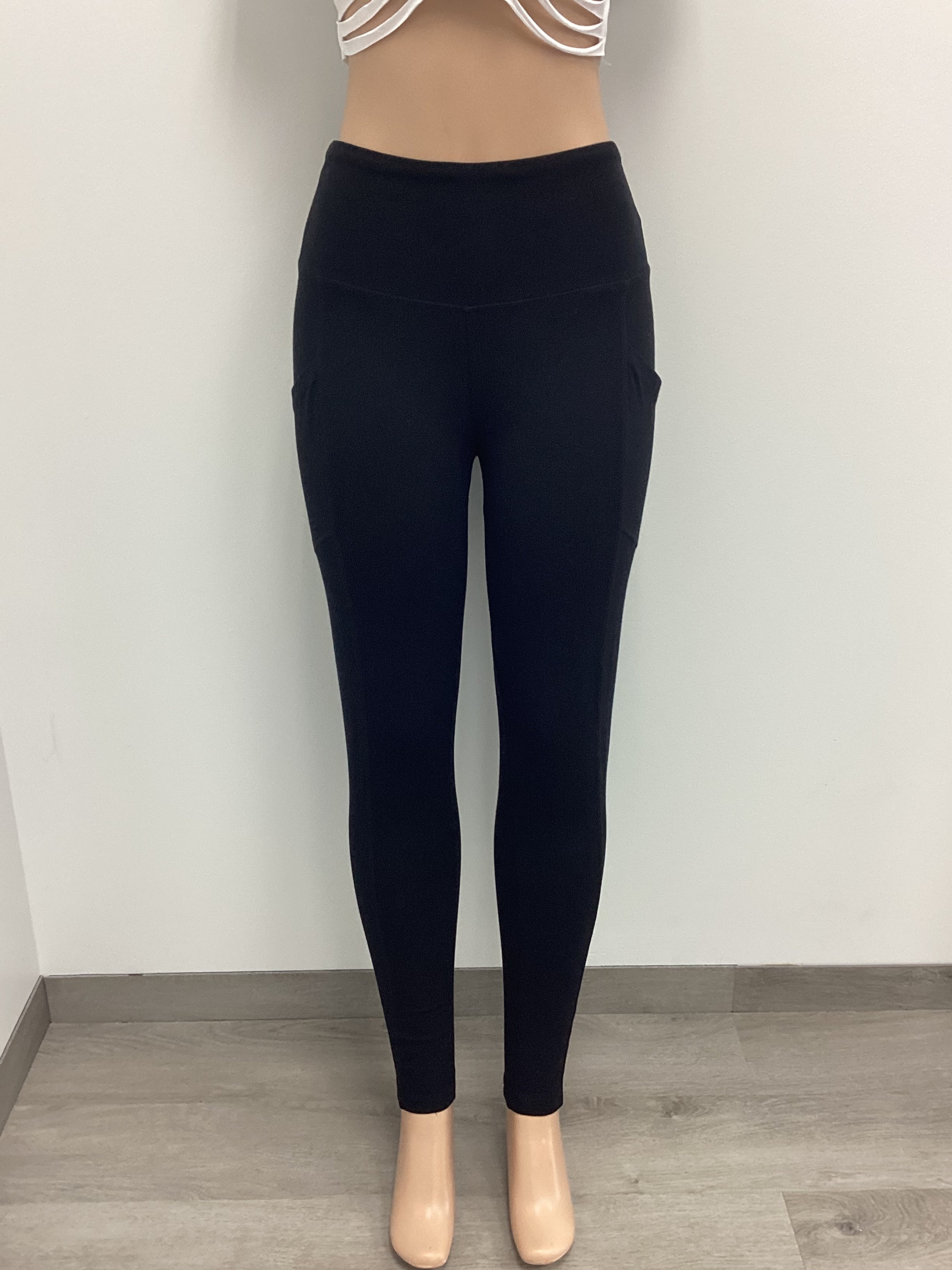 Black Leggings With Pockets - Closet Space