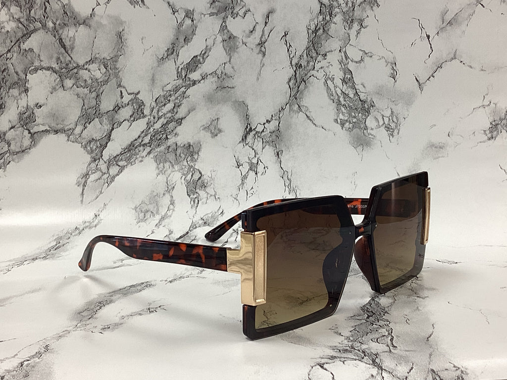 Metal Detailed Rectangular Sunglasses - Closet Space