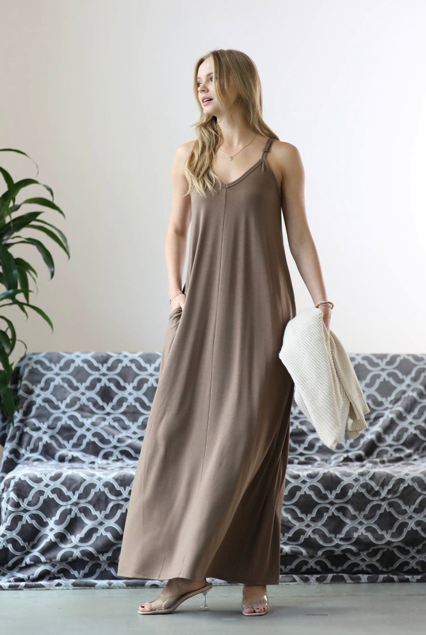 Maxi Dress with Adjustable Strap & Pockets - Closet Space