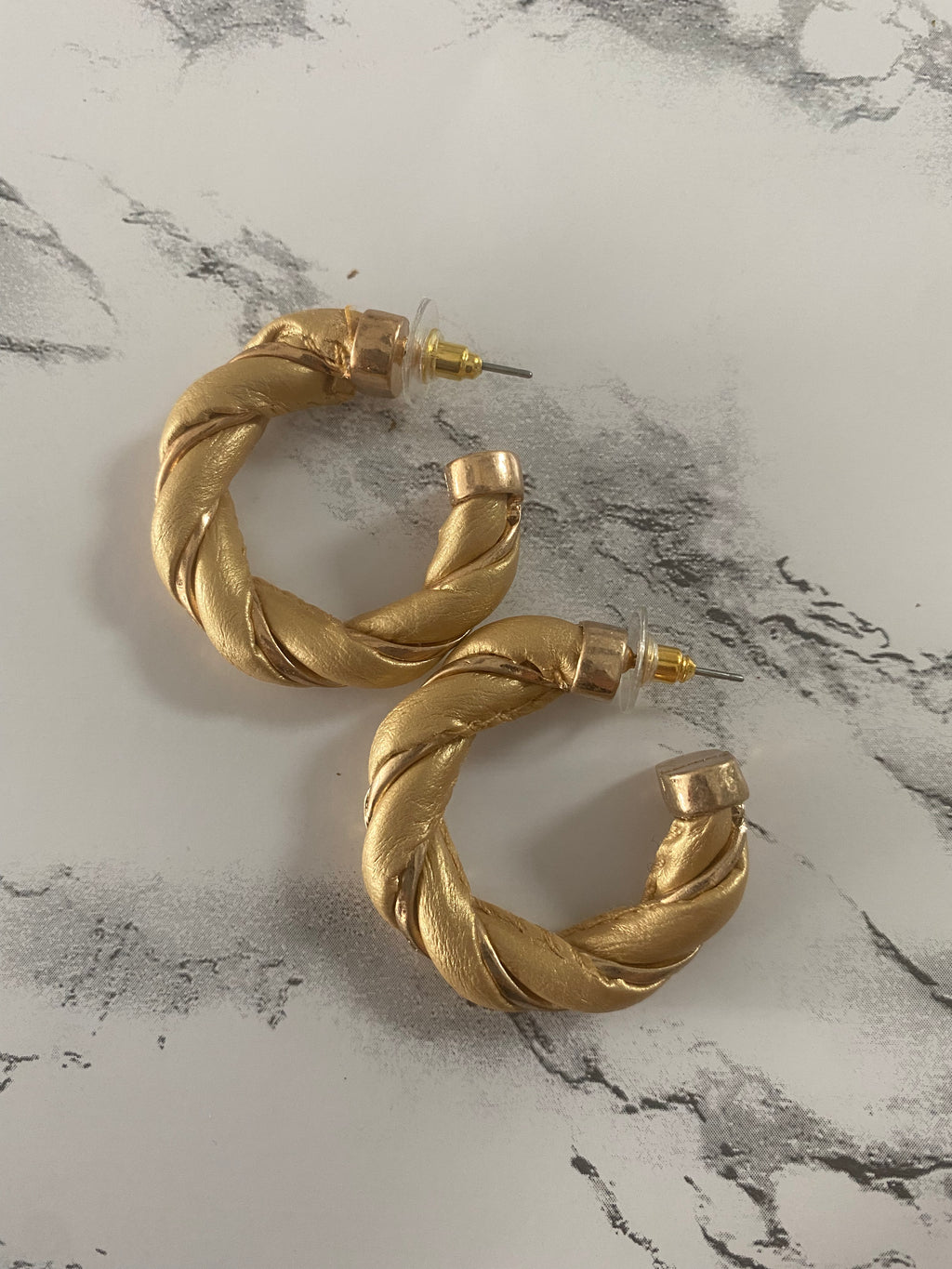 Two Tone Twist Hoop Earrings - Closet Space