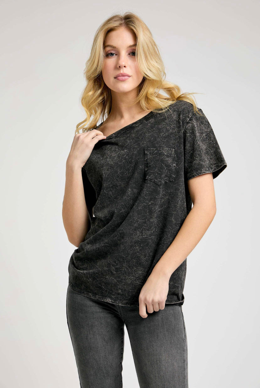 Oversized Pocket Tee - Closet Space