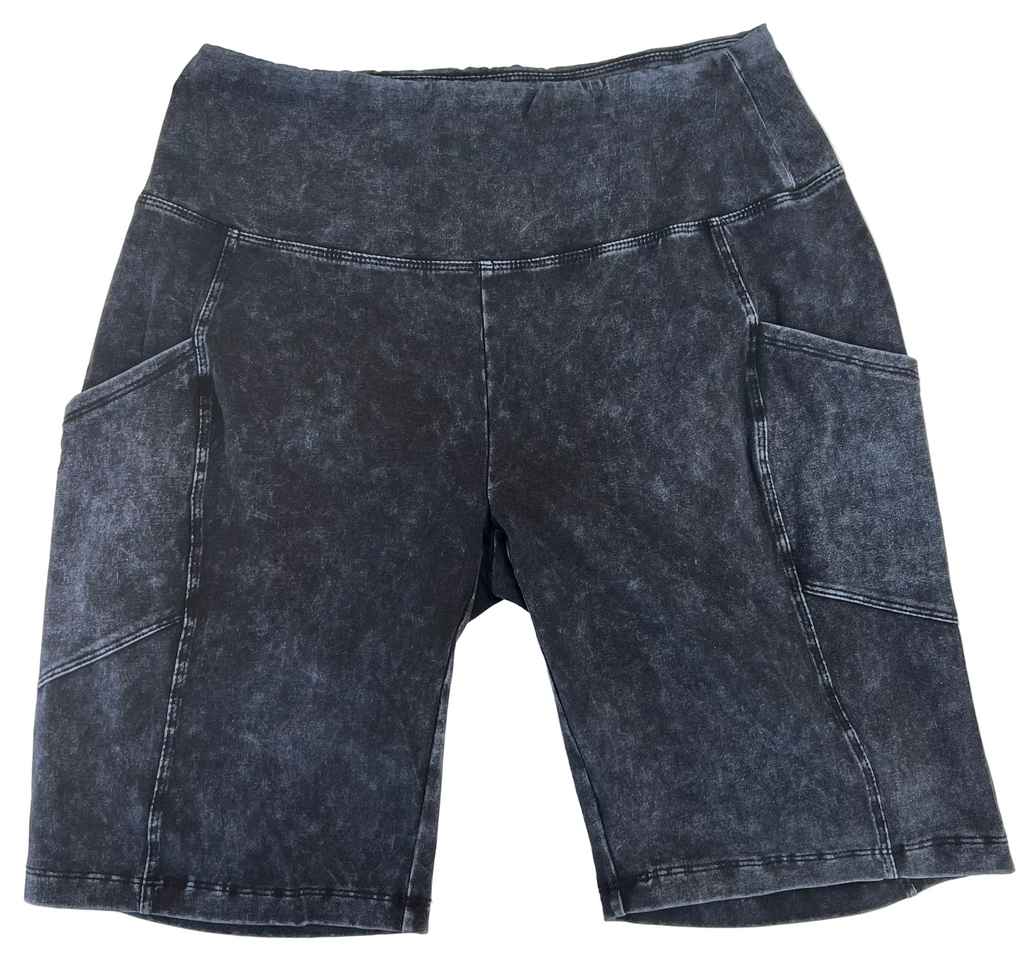 Curvy - Waistband Pocket Biker Shorts