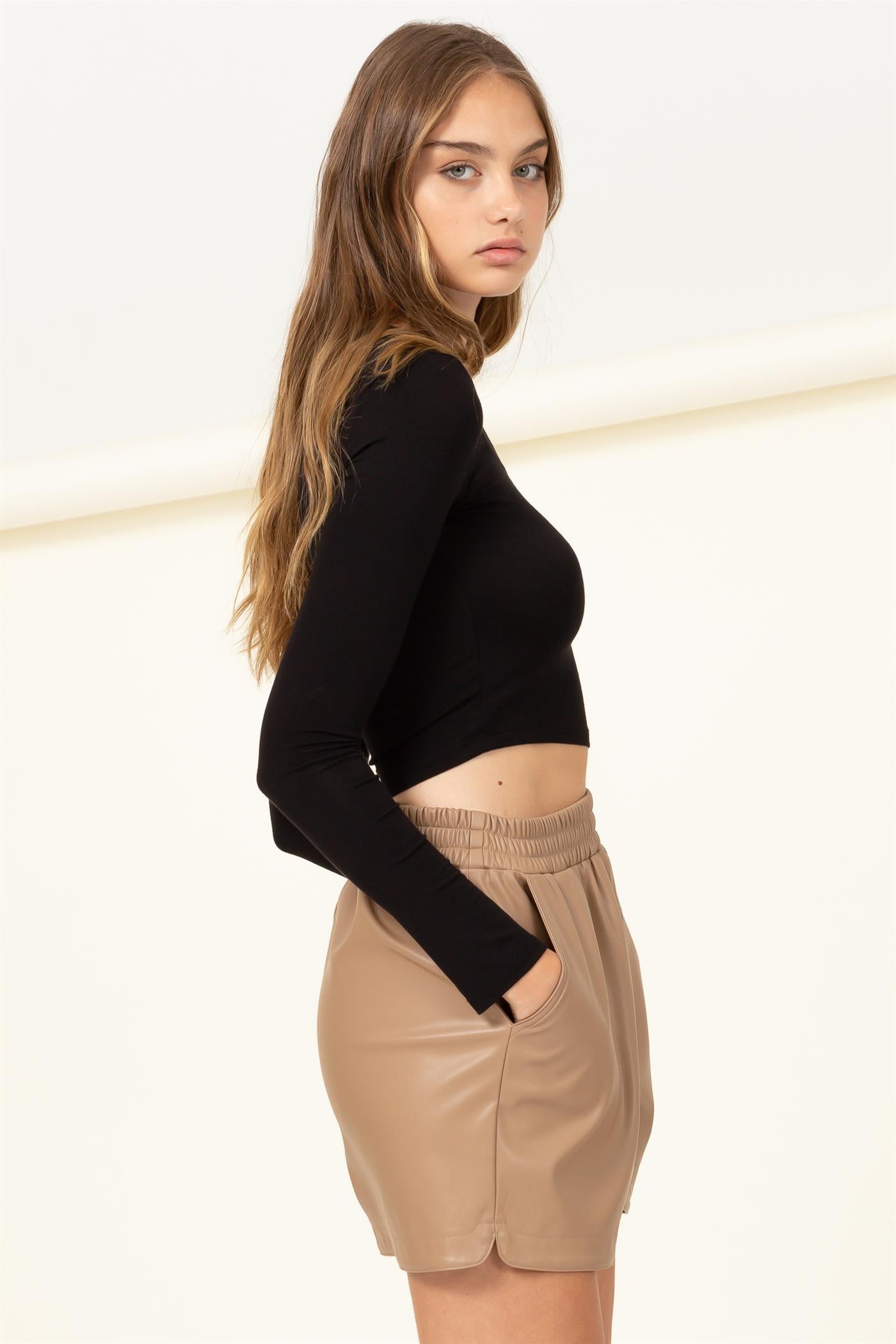 Stretch Knit Crop Fitted Tee - Closet Space