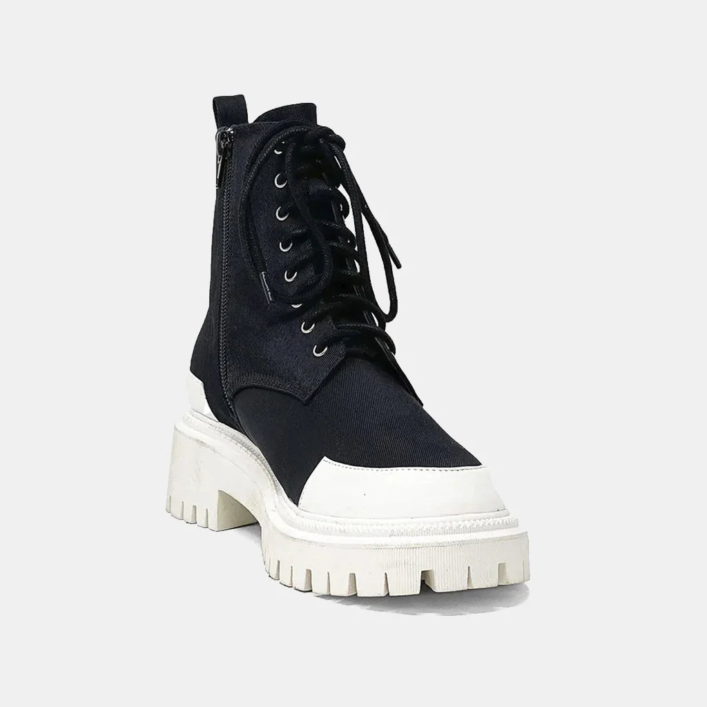 Yesenia Ankle Boots - Black - Closet Space